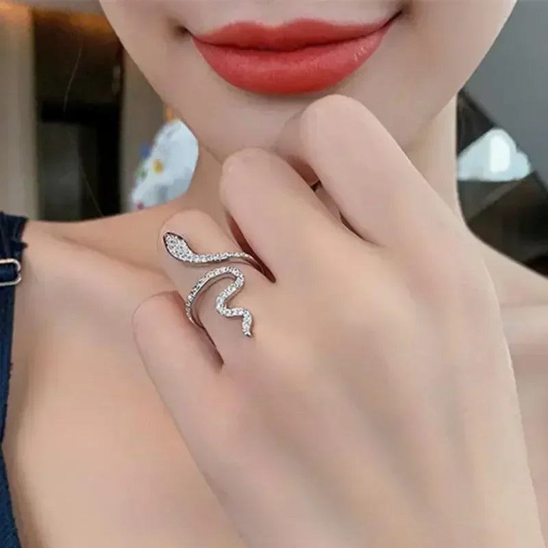 Sliver Gold Color Micro-Inlaid Zircon Snake Ring Finger Ring Fashion Punk Boy Girl Birthday Snake Ring Personality Jewelry